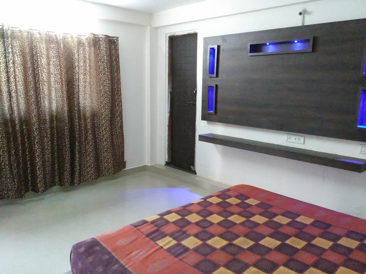 Bed and Breakfast The Residency à Amarkantak Extérieur photo